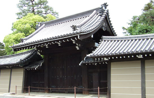 Kyoto Gosho Imperial Palace gate sightseeing
