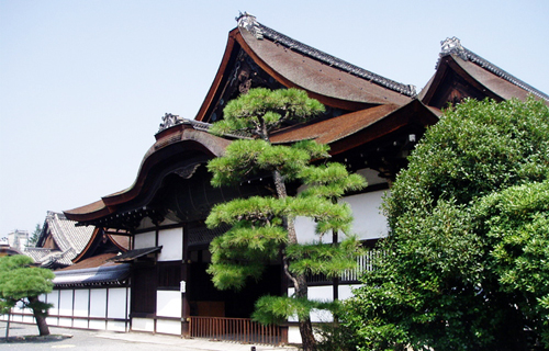 Nishihonganji temple in kyoto